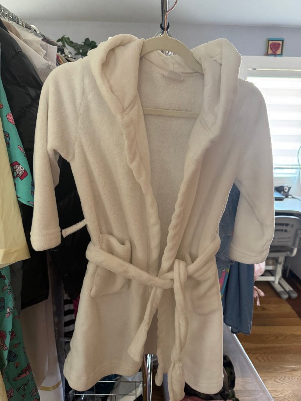 COOL CLUB GIRL ROBE SIZE 6 YEARS